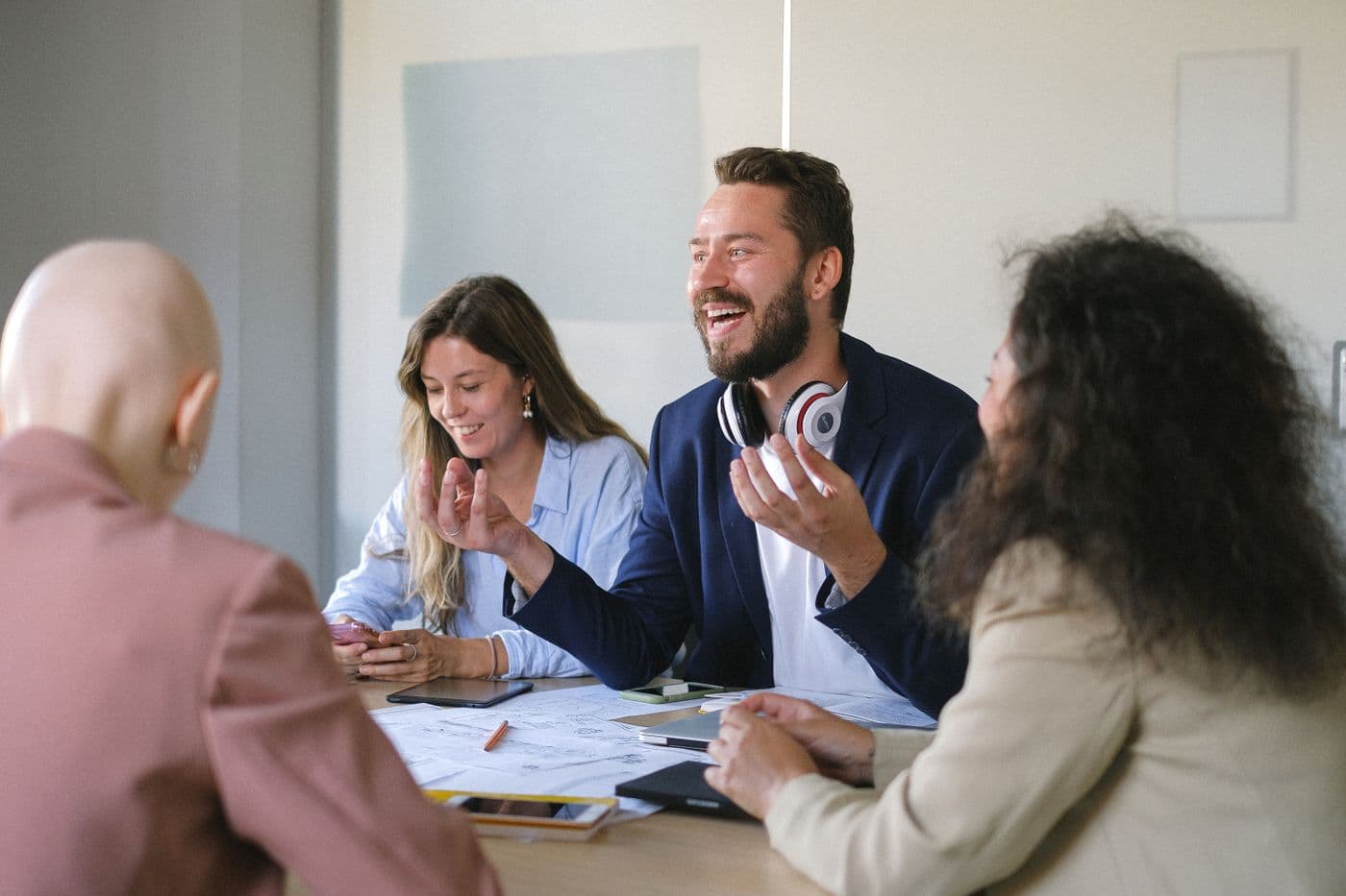 Kick-off avec un nouveau client, ambiance chaleureuse